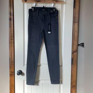NWT Liverpool gray jeggings